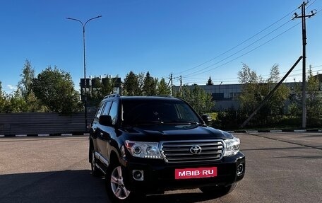 Toyota Land Cruiser 200, 2011 год, 2 890 000 рублей, 5 фотография