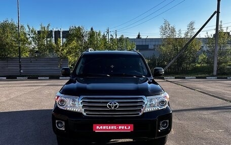 Toyota Land Cruiser 200, 2011 год, 2 890 000 рублей, 6 фотография