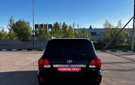 Toyota Land Cruiser 200, 2011 год, 2 890 000 рублей, 16 фотография