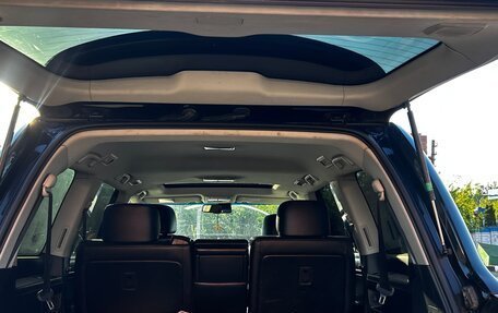 Toyota Land Cruiser 200, 2011 год, 2 890 000 рублей, 39 фотография