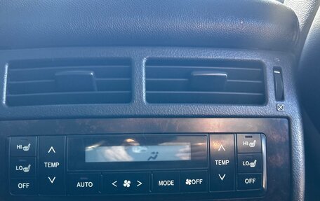 Toyota Land Cruiser 200, 2011 год, 2 890 000 рублей, 38 фотография