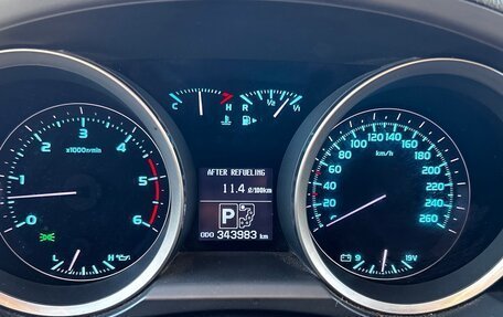 Toyota Land Cruiser 200, 2011 год, 2 890 000 рублей, 40 фотография