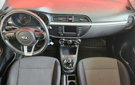 KIA Rio IV, 2019 год, 1 465 000 рублей, 9 фотография