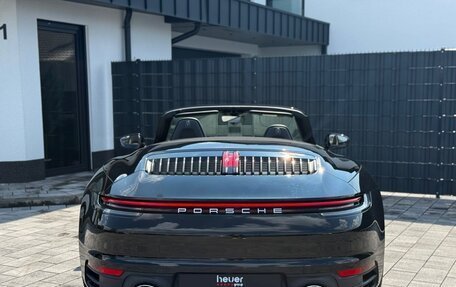 Porsche 911, 2022 год, 9 360 000 рублей, 6 фотография
