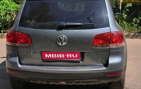 Volkswagen Touareg III, 2005 год, 750 000 рублей, 3 фотография