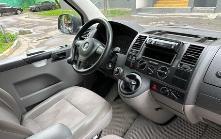 Volkswagen Transporter T5 рестайлинг, 2005 год, 795 000 рублей, 21 фотография
