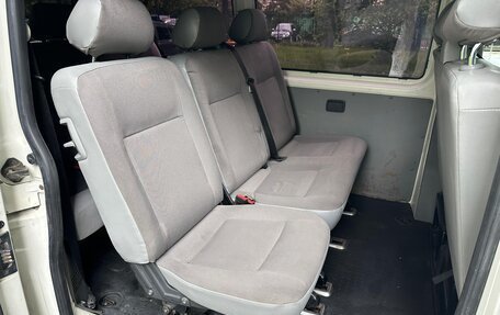 Volkswagen Transporter T5 рестайлинг, 2005 год, 795 000 рублей, 18 фотография