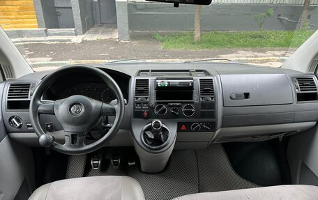 Volkswagen Transporter T5 рестайлинг, 2005 год, 795 000 рублей, 26 фотография