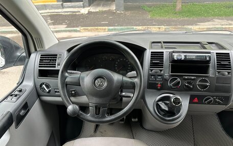 Volkswagen Transporter T5 рестайлинг, 2005 год, 795 000 рублей, 29 фотография
