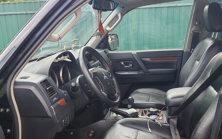 Mitsubishi Pajero IV, 2006 год, 1 350 000 рублей, 7 фотография