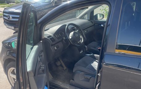 Volkswagen Touran III, 2011 год, 1 100 000 рублей, 4 фотография