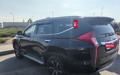 Mitsubishi Pajero Sport III рестайлинг, 2019 год, 3 300 000 рублей, 9 фотография