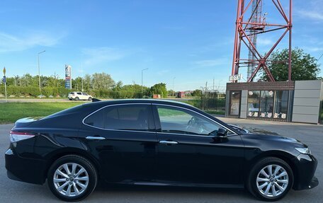 Toyota Camry, 2018 год, 2 650 000 рублей, 4 фотография