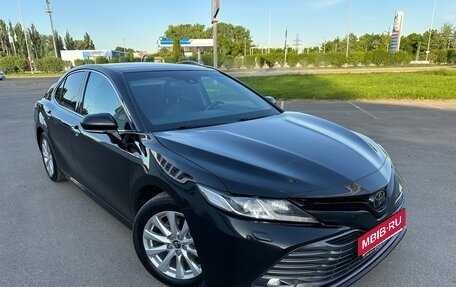 Toyota Camry, 2018 год, 2 650 000 рублей, 2 фотография