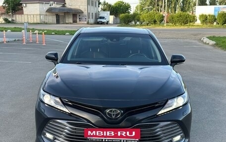 Toyota Camry, 2018 год, 2 650 000 рублей, 8 фотография