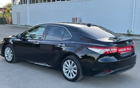Toyota Camry, 2018 год, 2 650 000 рублей, 6 фотография