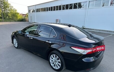 Toyota Camry, 2018 год, 2 650 000 рублей, 15 фотография