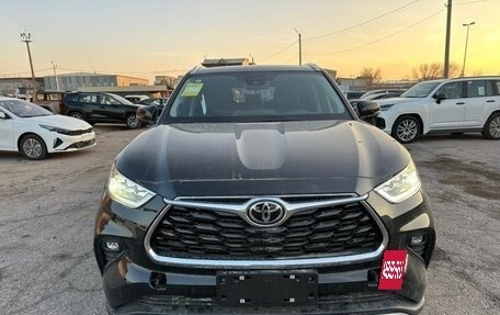 Toyota Highlander, 2024 год, 5 160 000 рублей, 2 фотография