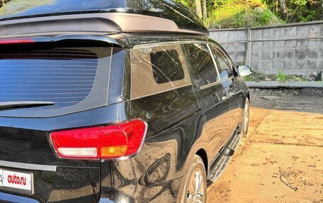 KIA Carnival III, 2017 год, 2 999 999 рублей, 8 фотография