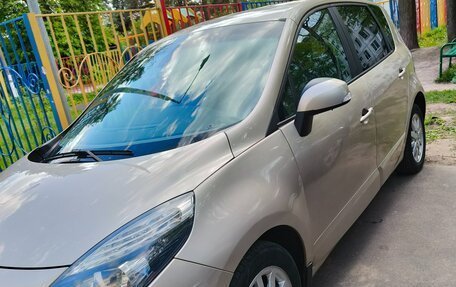 Renault Scenic III, 2011 год, 800 000 рублей, 2 фотография