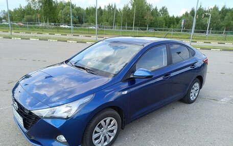 Hyundai Solaris II рестайлинг, 2022 год, 1 805 000 рублей, 6 фотография