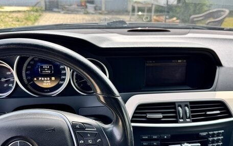 Mercedes-Benz C-Класс, 2012 год, 1 600 000 рублей, 20 фотография