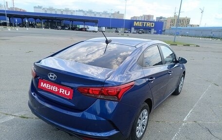 Hyundai Solaris II рестайлинг, 2022 год, 1 805 000 рублей, 4 фотография