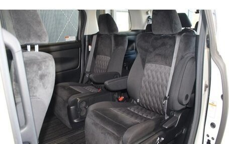 Toyota Alphard III, 2020 год, 3 450 000 рублей, 17 фотография