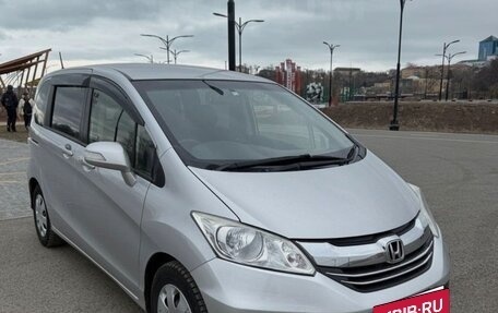 Honda Freed I, 2015 год, 1 080 000 рублей, 3 фотография