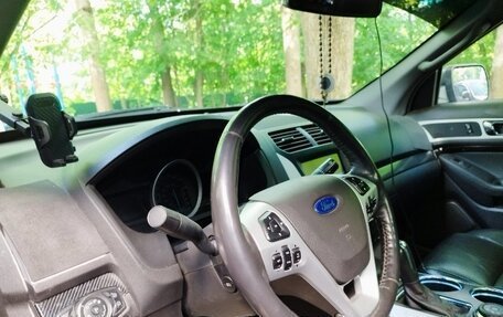 Ford Explorer VI, 2012 год, 1 650 000 рублей, 16 фотография