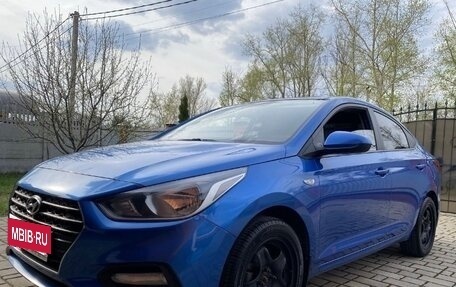 Hyundai Solaris II рестайлинг, 2018 год, 1 330 000 рублей, 3 фотография