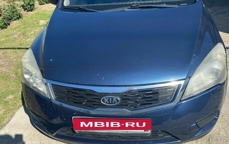 KIA cee'd I рестайлинг, 2010 год, 700 000 рублей, 7 фотография