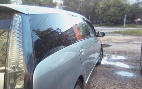 Mitsubishi Grandis, 2004 год, 380 000 рублей, 3 фотография
