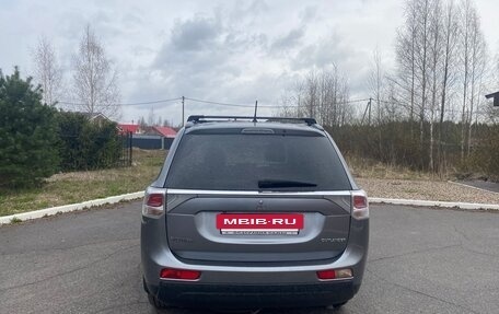 Mitsubishi Outlander III рестайлинг 3, 2012 год, 1 299 000 рублей, 6 фотография
