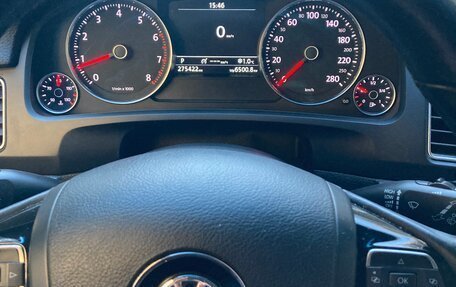 Volkswagen Touareg III, 2012 год, 1 950 000 рублей, 10 фотография