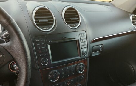 Mercedes-Benz GL-Класс, 2010 год, 2 500 000 рублей, 11 фотография