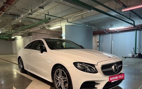 Mercedes-Benz E-Класс, 2018 год, 4 600 000 рублей, 4 фотография