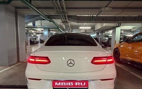 Mercedes-Benz E-Класс, 2018 год, 4 600 000 рублей, 9 фотография