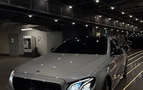 Mercedes-Benz E-Класс, 2019 год, 4 300 000 рублей, 1 фотография