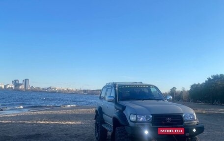 Toyota Land Cruiser 80 рестайлинг, 1996 год, 2 490 000 рублей, 6 фотография