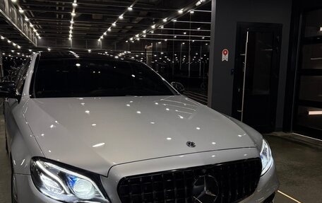 Mercedes-Benz E-Класс, 2019 год, 4 300 000 рублей, 12 фотография