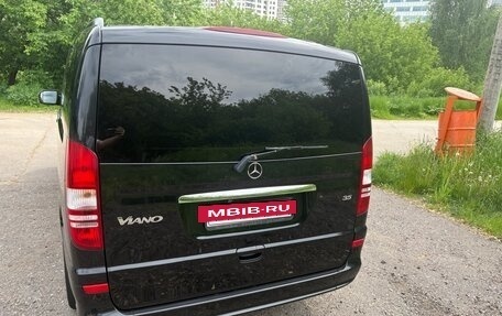 Mercedes-Benz Viano, 2013 год, 2 000 000 рублей, 5 фотография