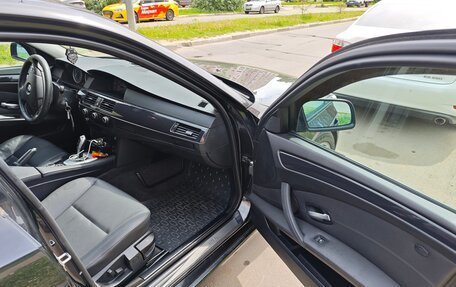 BMW 5 серия, 2008 год, 900 000 рублей, 11 фотография