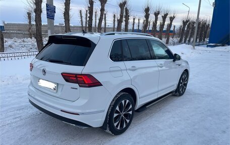 Volkswagen Tiguan II, 2018 год, 3 400 000 рублей, 4 фотография