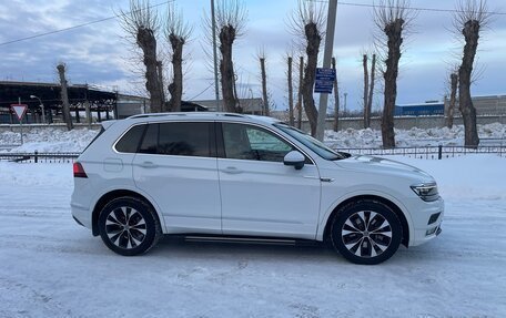 Volkswagen Tiguan II, 2018 год, 3 400 000 рублей, 3 фотография