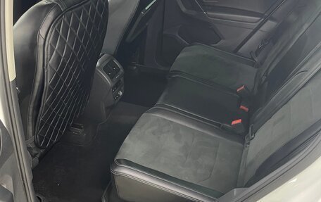 Volkswagen Tiguan II, 2018 год, 3 400 000 рублей, 8 фотография