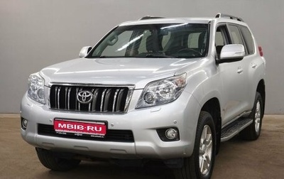 Toyota Land Cruiser Prado 150 рестайлинг 2, 2013 год, 2 670 000 рублей, 1 фотография
