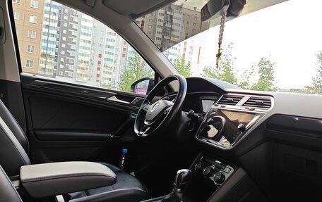 Volkswagen Tiguan II, 2018 год, 2 650 000 рублей, 9 фотография
