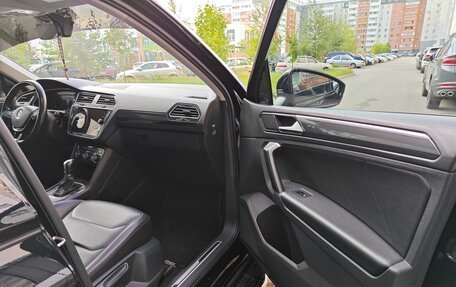 Volkswagen Tiguan II, 2018 год, 2 650 000 рублей, 11 фотография