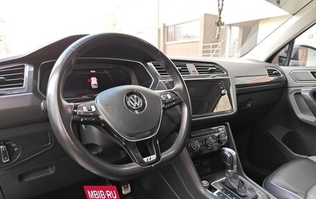 Volkswagen Tiguan II, 2018 год, 2 650 000 рублей, 5 фотография
